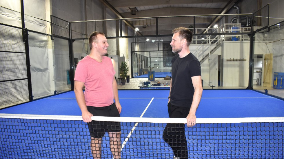 Jens Virtanen och Jonas Fors är nyblivna delägare till padelhallen i Storebro. "Vi brinner för padel väldigt mycket båda två och har samma syn på hur vi vill utveckla den och få den till en sport som alla andra", säger de.
