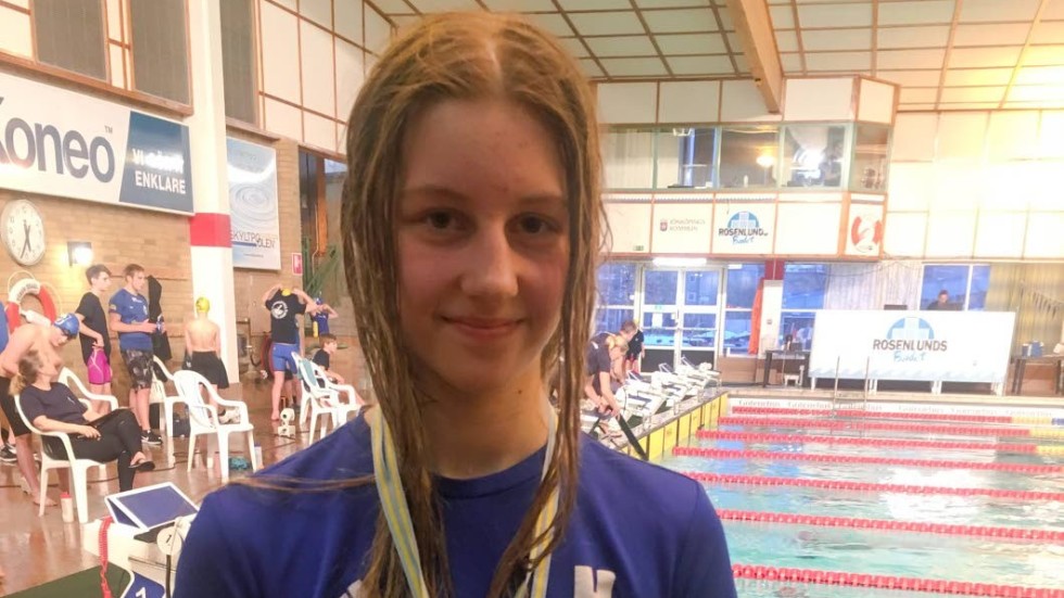 Vimmerbytjejen Ellen Havskog från Hultsfreds simsällskap har kvalat in till svenska ungdomsmästerskapen i simning.