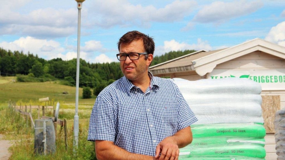 Tobias Keller, ansvarig lärare för AMU trädgård i Gamleby, är skeptisk till Arbetsförmedlingens statistik.