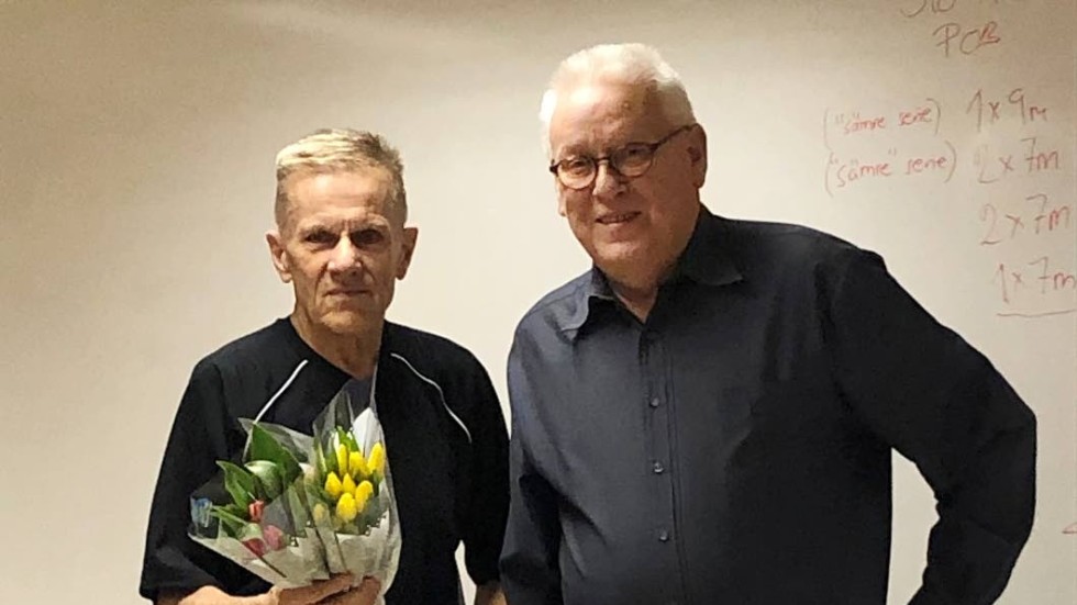 Vid årsmötet med Vimmerby FDK fick Sven-Olof Martinsson priset till Göran Eklunds minne, som delades ut av ordförande Boo Ek, th.