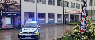 Hämnd kan ligga bakom knivdådet i centrum