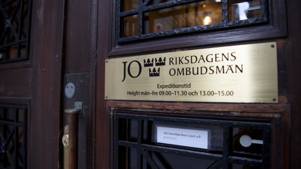 Justitieombudsmannen har granskat regionens och kommunernas hanteringen av tidningens begäran att få ta del av smittoläget inom äldreomsorgen i Sörmlands kommuner.