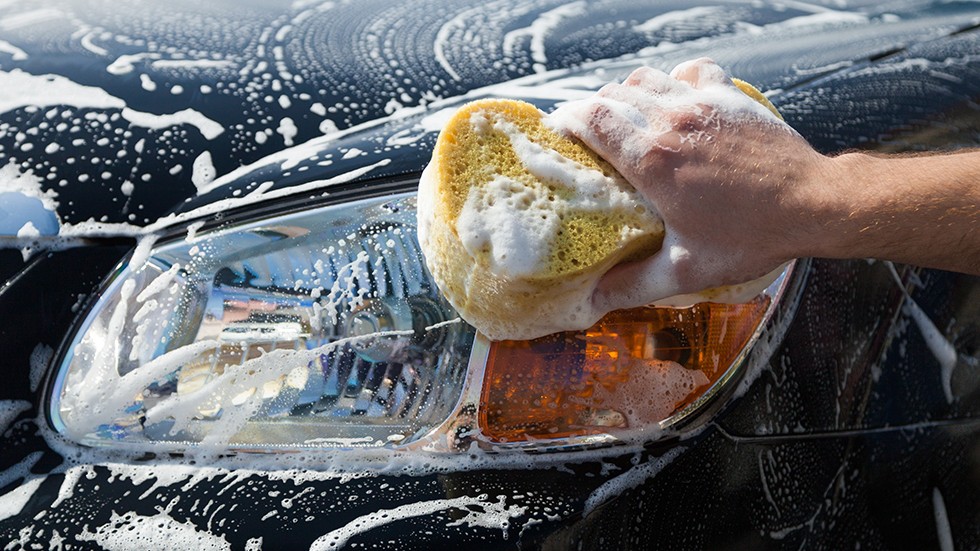 Eskilstuna Energi och Miljö vet hur du kan tvätta bilen utan att släppa ut skadliga ämnen i våra bad- och fiskevatten. 
