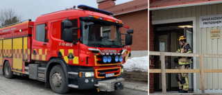 Larm om brand på Kågeskolan – rök i stora delar av skolan • Räddningstjänst på plats