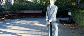 Så förändras och förnyas det vid statyn i centrala Linköping