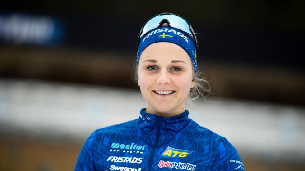 Stina Nilsson ska köra ett tävlingslopp i skidor. Arkivbild.