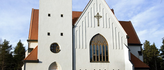 Hortlax kyrka fylls av karantän-alster