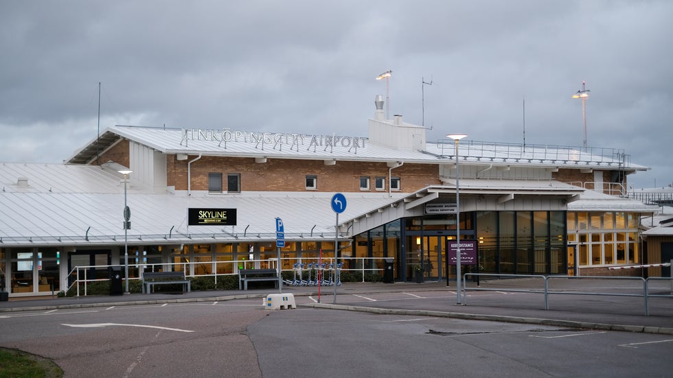 Fler flygplan och fulla säten på Linköpings flygplats