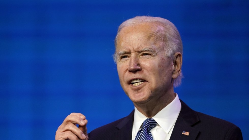 Joe Biden kallar människorna som stormade kongressen för inhemska terrorister.