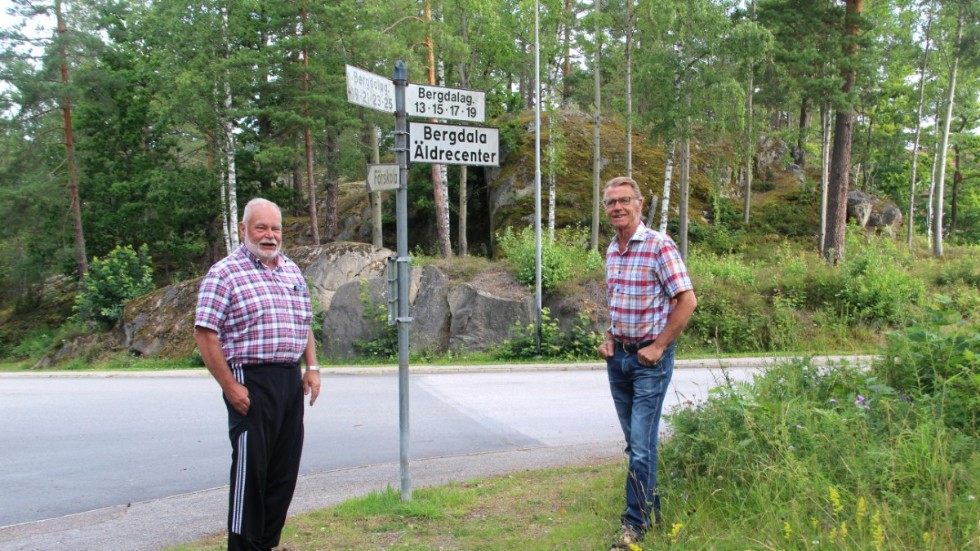 Bygderådet i Björkfors och Oppeby har under nästan sju års tid arbetat för att få till bredband till byar så som Idhult, Ryda och Basunda utanför Björkfors.