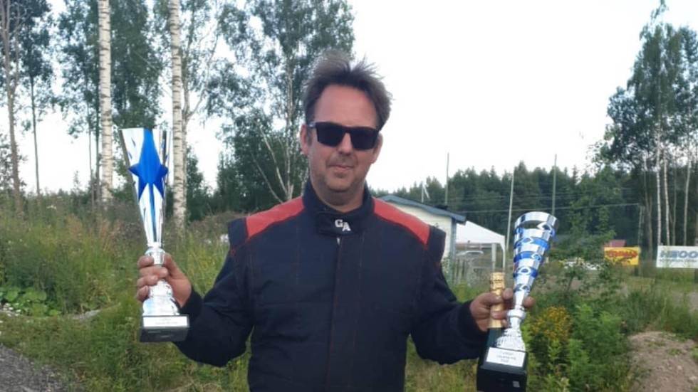 Peter Fransson, Vimmerby MS, tog dubbla segrar i helgens rallycrosstävling i den historiska klassen. 