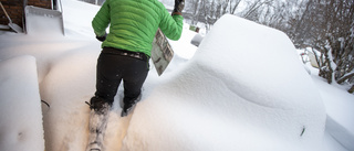 Väder: Nu är det bara att ta fram snöskyffeln igen