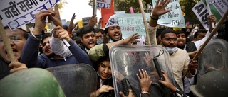 Massiv polisinsats mot indiska bondeprotester