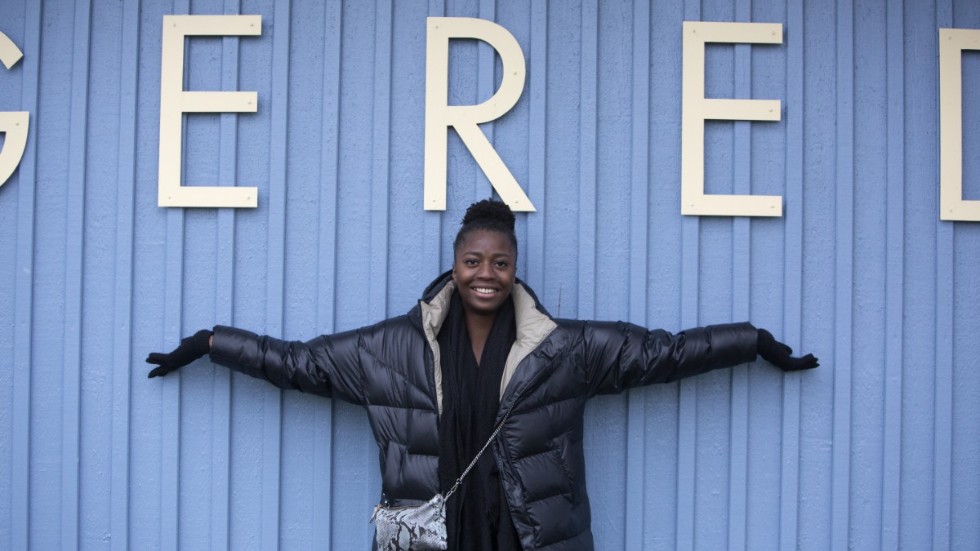 För Khaddi Sagnia och hennes kompisar var Angered "stan". "Ja, det var så när jag bodde i Hjällbo. Man fick inte åka in till Göteborg, men vi fick åka till Angereds centrum", säger hon.