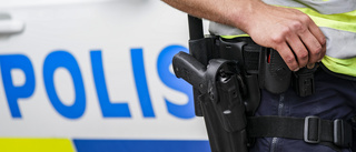 Polis råkade fyra av sitt vapen – riskerar löneavdrag