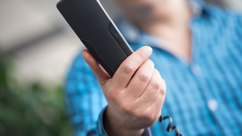 Signaturen Slapp bli bedragen varnar för telefonbedragare som utger sig för att vara från mobilföretaget 3.
