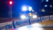 Skjuten man dök upp på sjukhus