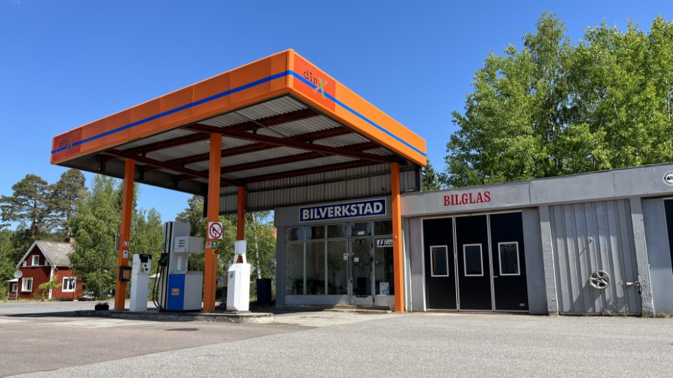 Bensinstationen i Silverdalen har legat ute till försäljning sedan i våras, bland annat på Hemnet.