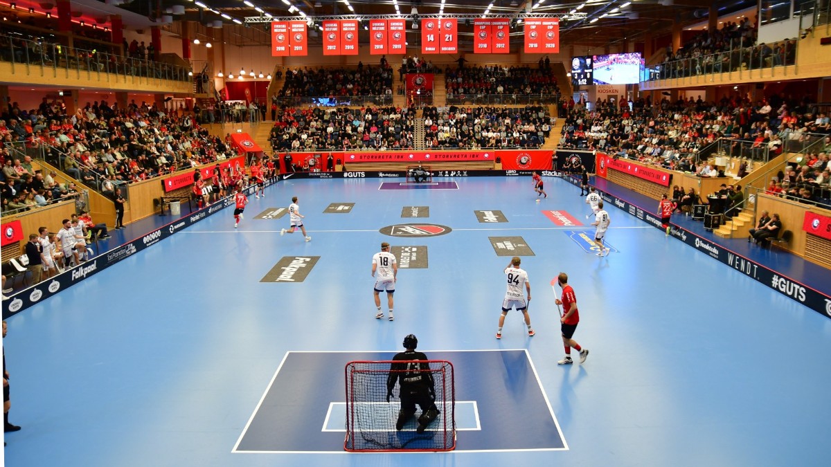 Utsålt och publikrekord för innebandy i IFU Arena