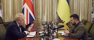 Johnson i Kiev – lovar Zelenskyj fler vapen