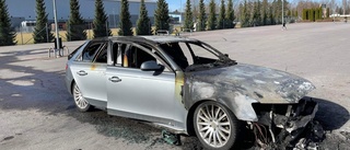 Brandattentat mot parkerad bil i Katrineholm
