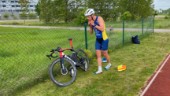 Här slipar hemmahoppet på viktiga växlingen – NM i triathlon avgörs i Linköping
