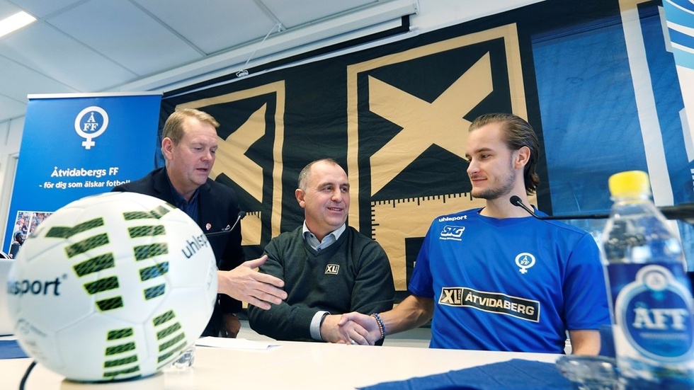 ÅFF:s nya sponsor presenterade sig på torsdagen. Lars Wilhelmsson och Mattias Fahln från XL och Månz Karlsson, ÅFF.