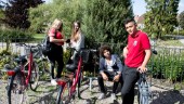 Tonåringar föredrar att cykla utan hjälm