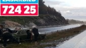 Personbil körde in i mitträcke på E4