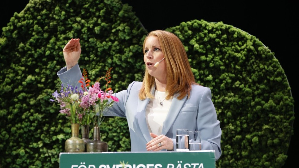 Centerpartiets partiledare Annie Lööf talar vid valkonvent på Stockholm Waterfront Centre.