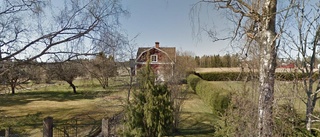 Ny ägare till äldre hus i Hällestad - 1 150 000 kronor blev priset