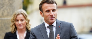 Macron hyllar en röst för kvinnors frihet