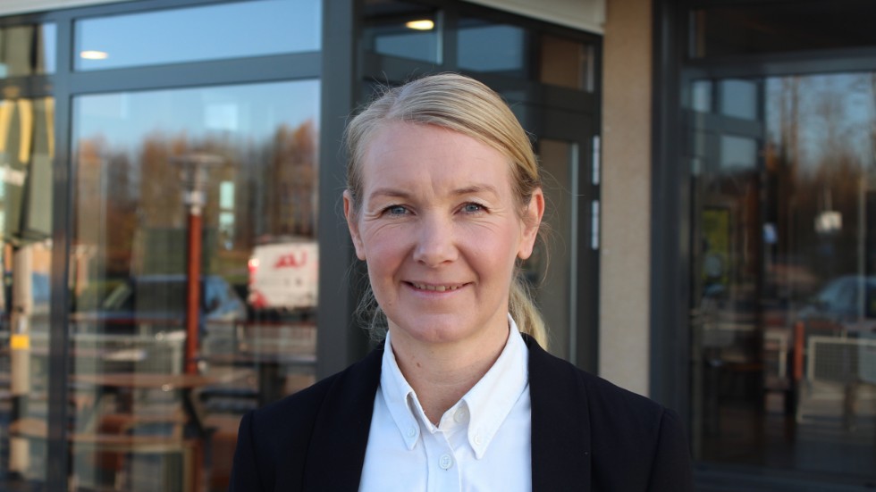 Jennie Thelin sysslar just nu med rekrytering av personal till den restaurang som byggs vid Östgötaporten i Ödeshög.