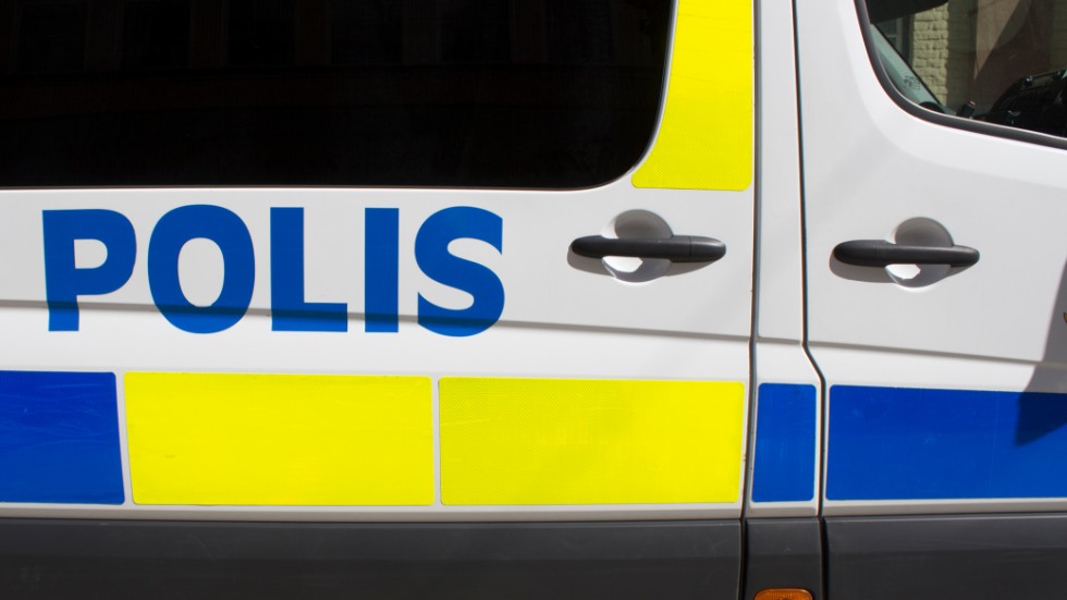 Polis kallades till centrala Katrineholm under lördagskvällen sedan en konflikt mellan två personer urartat till ett storbråk.