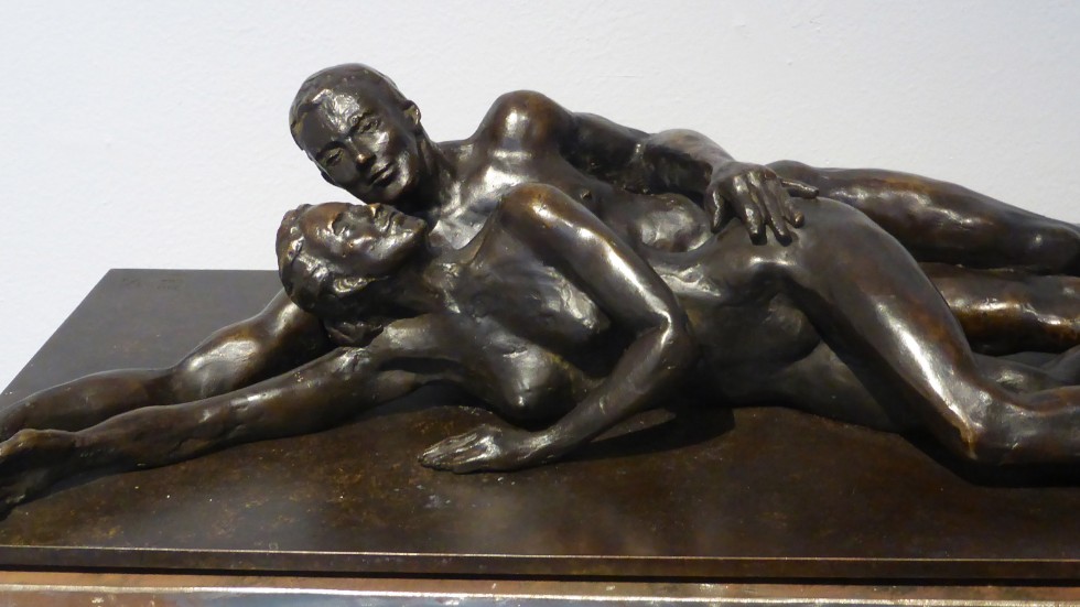 Lena Detterviks bronsskulptur ”Amour & Psyke, Eternal Love” refererar till antik mytologi.

