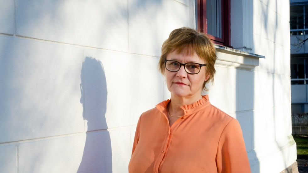 Marie-Louise Forslund Mustaniemi (KD) vill införa en ny styrning av hälso- och sjukvården i Sörmland. Den går ut på att varje sjukhus får en egen ledning, istället för en gemensam som det är i dag.