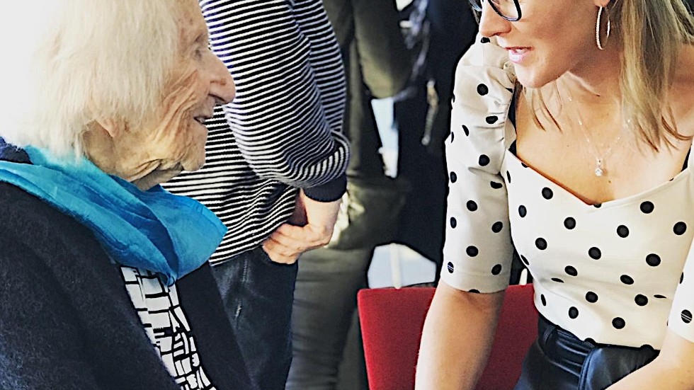 "Det var ett stort och kärleksfullt möte", säger Hanna Ankarberg Lagergren, sedan hon träffat 95-åriga Hédi Fried, som överlevde Förintelsen.