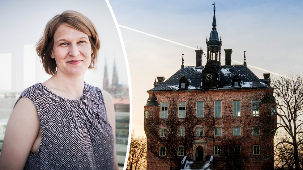 Kajsa Ravin, chef på Region Uppsalas kulturförvaltning, försvarar de förändringar om gjorts vid Wiks folkhögskola intill Wiks slott, som nödvändiga för att få ordning och reda.