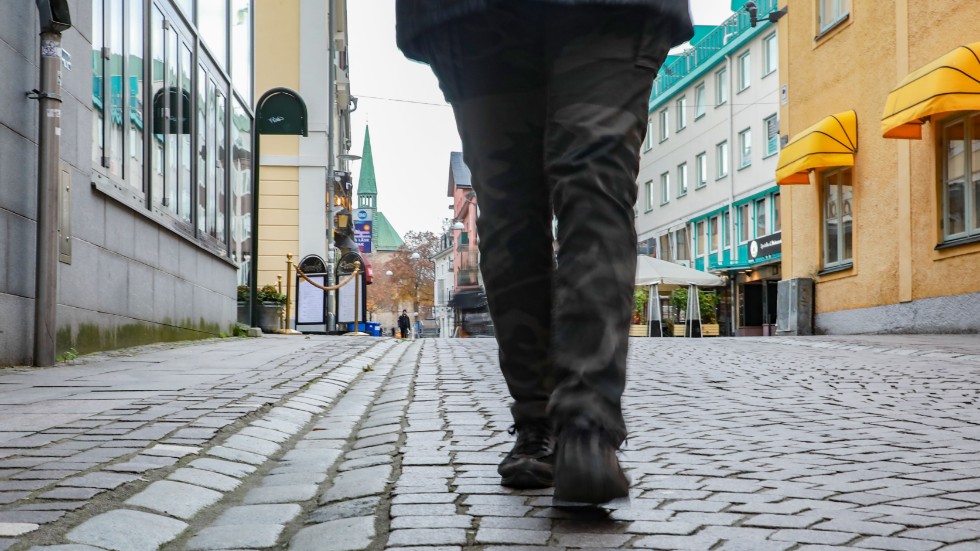 Det är tryggt och säkert att vandra omkring på Linköpings gator och torg, tycker 70 procent av invånarna i staden.