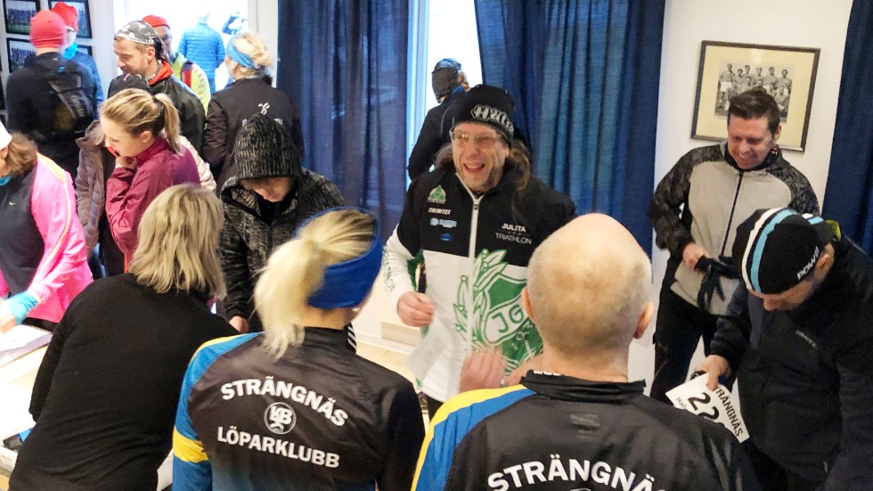 284 personer var anmälda till årets Strängnäs Löparklubbs vinterhalvmara, 250 av dessa kom till start och alla tog sig i mål.