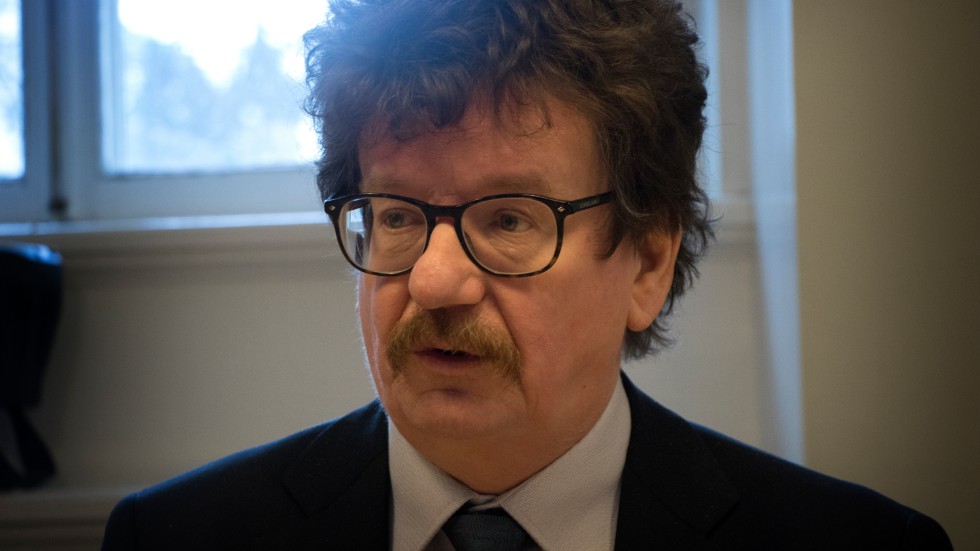 Lars Stjernkvist (S) menar att kritiken mot Ostlänken är orättvis.