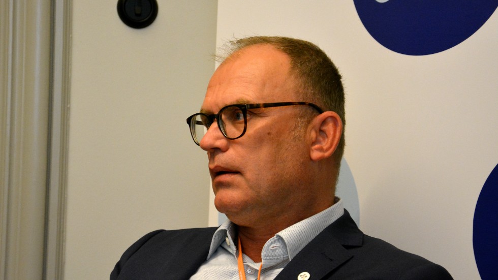 Fredrik Björkman(M) tror att ett upphandlingsråd kan vara ett steg i rätt riktning.