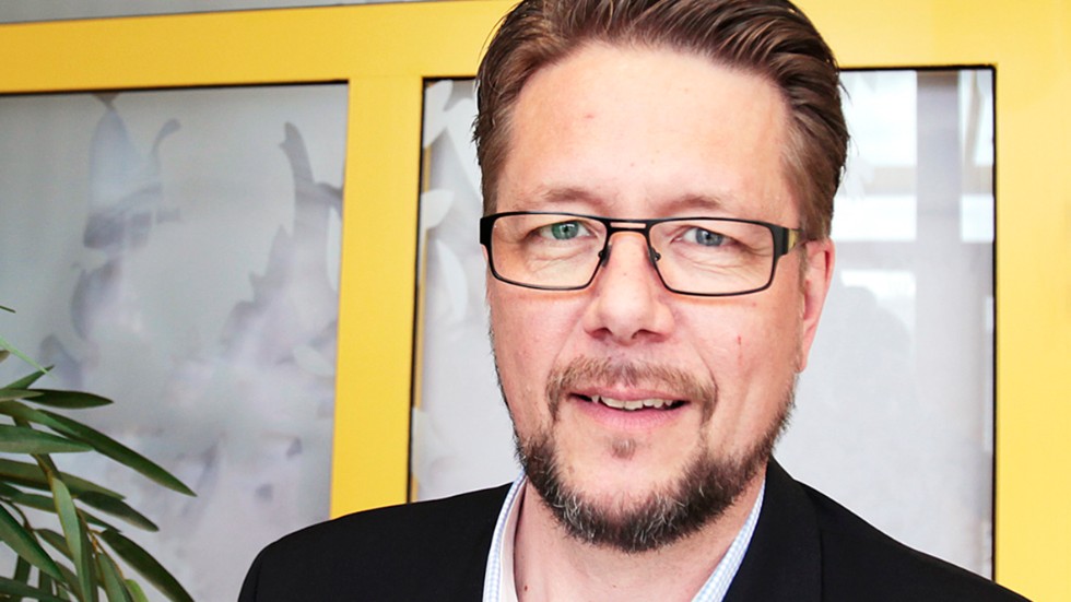 Mats-Erik Olofsson anställdes 2013. I tisdags fick han lämna jobbet som vd för Eskilstuna Strängnäs Energi och Miljö.