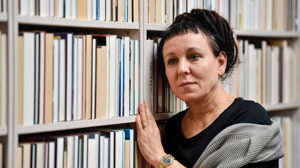 Den polska författaren Olga Tokarczuk (född 1962) tilldelades 2018 års Nobelpris i litteratur "för en berättarkonst som med encyklopedisk lust gestaltar gränsöverskridandet som livsform".