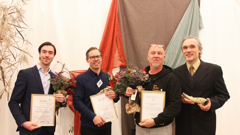 Tre av vinnarna, Johannes Kloth Christensen, Martin Lidstrand och Lutte Berg, tillsammans med musikern Simon Stålspets som spelade fanfar med sin kohorn.