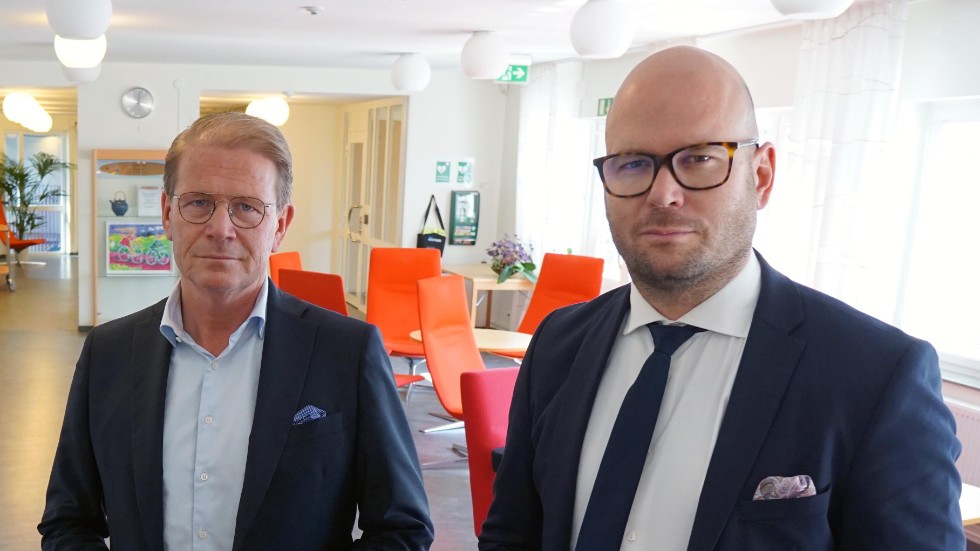 Harald Hjalmarsson (M) och Jon Sjölander (M) svarar tillsammans på Tomas Kronståls (S) kritik av oppositionen i kommunen.