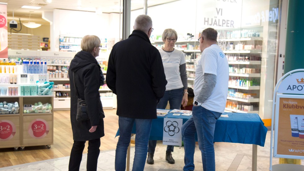 Under internationella diabetesdagen fanns Kurt och Ingegärd Bergvall, Piteå diabetesförening, på plats i köpcentrat för att prata om sjukdomen.