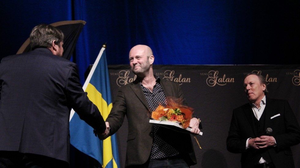 Jesper Forsberg tilldelades titeln Årets Finspångare 2018 av NT:s chefredaktör Mats Willner på Seniorgalan i Kulturhuset.