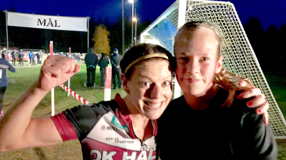 Johanna Engström hade mycket lovord till Alice Eks löpning efter den 31:a Tunrundan där de vann damsenior- respektive damjuniorklassen.