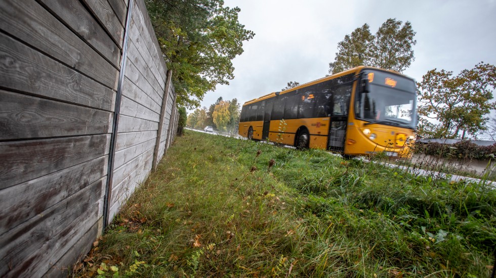 Enligt Daniel Rosengren på Trafikverket skulle slutnotan för bulleråtgärderna på Gotland hamna på över 20 miljoner kronor om samtliga 215 fastigheter var berättigade till åtgärder. 
